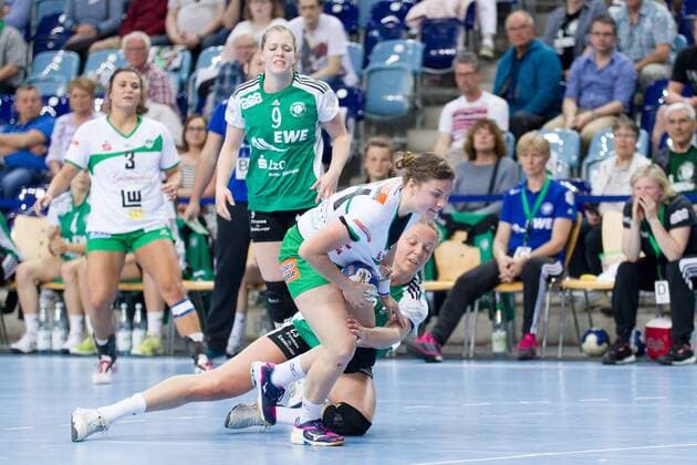 Petra Adamkova No 21 Frisch Auf Goeppingen Women kept on a circle VfL Oldenburg Handball vs Frisch Auf Goeppingen Women VfL Oldenburg Handball vs Frisch Auf Goeppingen Women Handball Handball Bundesliga Season 2017 2018 06 05 2018 Oldenburg Copyright: xDanielxReinelt xEibner-Pressefotox EP_drt