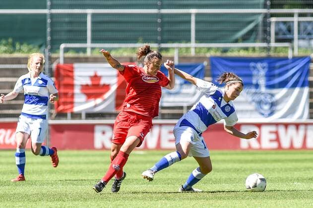 v li Lidija Kulis 1 FC Köln 32 Barbara Dunst MSV Duisburg 18 Duel duel tackle tackling Dynamics Action Action Soccer Soccer Allianz Women Bundesliga 1 FC Köln MSV Duisburg xmhx