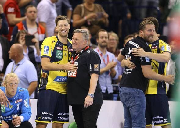 Coach Nicolaj Jacobsen Löwen cheers shortly before the final whistle here with harald reinkind Handball Final Four Tournament in Hamburg on Sun 06 05 2018 Final Rhein Neckar Löwen Burgdorf Hannover 30 26