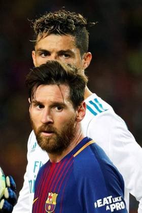 Bilder des Tages - SPORT Real Madrid s Cristiano Ronaldo (up) and FC Barcelona Barca s Lionel Messi during a game of La Liga, at the Camp Nou Stadium, in Barcelona, Spain, 6 May 2018. Barcelona vs. Real Madrid !ACHTUNG: NUR REDAKTIONELLE NUTZUNG!  Copyright: xAlejandroxGarciax GRAF685 20180506-636612408580091602