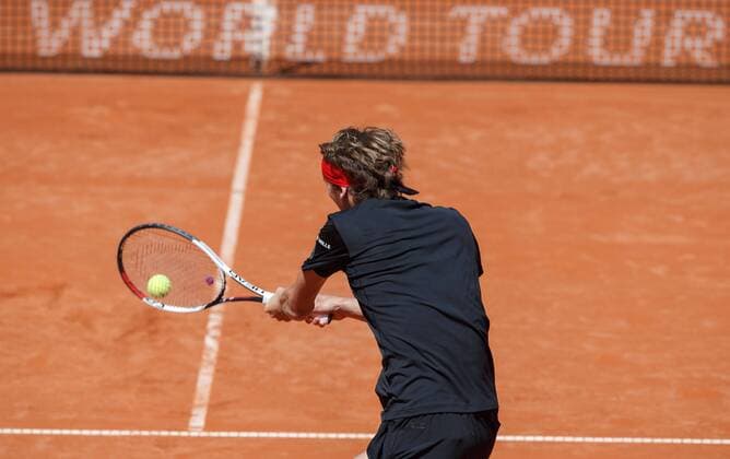 ALEXANDER ZVEREV GER playing backwards Rear view from behind World Tour Logo im Netz Iconfoto Tennis BMW Open 2018 ATP MTTC Iphitos Munich Germany 6 May 2018 Copyright: xJuergenxHasenkopfx