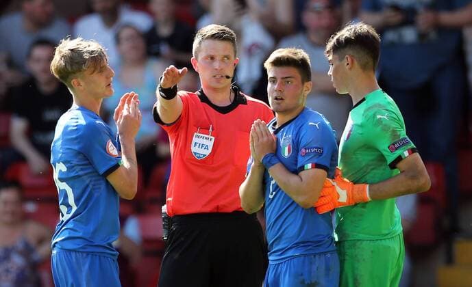 England v Italy International Friendly L?nderspiel Italy appeal against the penalty decision during the International Friendly match at Wembley Stadium, London Content Not Available For UK Newspapers Copyright: xSimonxDaelx FIL-11557-0116