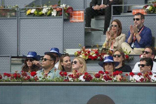 May 9, 2018 - Madrid, Madrid, Spain - RONALDO (L) watches KYLE EDMUND vs. NOVAK DJOKOVIC match during the 2nd round of Mutua Madrid Open 2018 - ATP Tennis Herren in Madrid. Mutua Madrid Open 2018 - Day 5. - ZUMAr159 20180509_zap_r159_032 Copyright: xPatriciaxRodriguezx