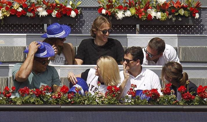 Mutua Madrid Open 2018 of tennis. (Photo: Jose Cuesta 261 Cordon Press). Ronaldo Nazario and Luka Modric during the match between Kyle Edmund (GBR) and Novak Djokovic (SBR). Cordon Press  xJ.xLuisxCuestax xx