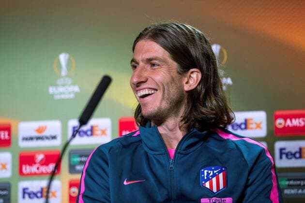 Bilder des Tages - SPORT Atletico Madrid s Brazilian Filipe Luis during a press conference PK Pressekonferenz held on the occasion of the Europa League final Media Day at Wanda Metropolitano stadium in Madrid, Spain, 09 May 2018. Atletico Madrid press conference !ACHTUNG: NUR REDAKTIONELLE NUTZUNG!  Copyright: xRodrigoxJimenezx GRAF2888 20180509-636614870871222434