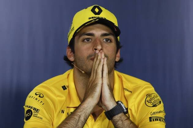 10th May, Circuit de Barcelona, Barcelona, Spain; Spanish Formula One Grand Prix, driver arrivals and press conference PK Pressekonferenz Carlos Sainz Renault F1 Team in to the press conference of the Spanish GP  ActionPlus12022984