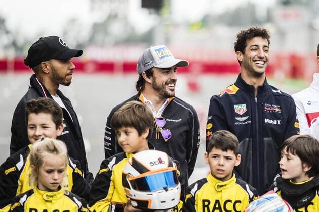 May 10, 2018 - Barcelona, Catalonia, Spain - 14 Fernando Alonso from Spain with McLaren Renault MCL33 with 44 Lewis Hamilton from Great Britain Mercedes W09 Hybrid EQ Power+ team Mercedes GP and 03 Daniel Ricciardo from Australia with Aston Martin Red Bull Tag Heuer RB14 portrait during the Spanish Formula One Grand Prix at Circuit de Catalunya on May 10, 2018 in Montmelo, Spain. Spanish F1 Grand Prix - Previews  - ZUMAn230 20180510_zaa_n230_995 Copyright: xXavierxBonillax