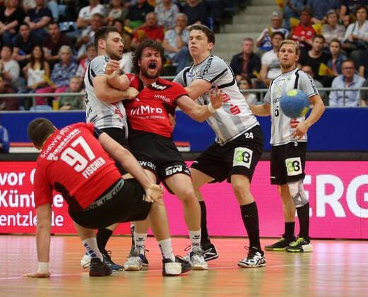 BAU 11 05 2018 Bietigheim Handball SG BBM Bietigheim vs TV Emsdetten v Yannick Dräger Emsdetten Robin Haller BBM Sven Wesseling Emsdetten