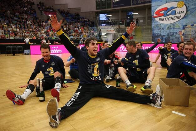 BAU 11 05 2018 Bietigheim Handball SG BBM Bietigheim vs TV Emsdetten by Christian Schäfer Domenico Ebner BBM are happy about the promotion