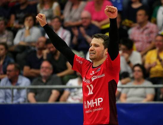 BAU 11 05 2018 Bietigheim Handball SG BBM Bietigheim vs. TV Emsdetten Christian Schaefer BBM cheers and clenches his fists