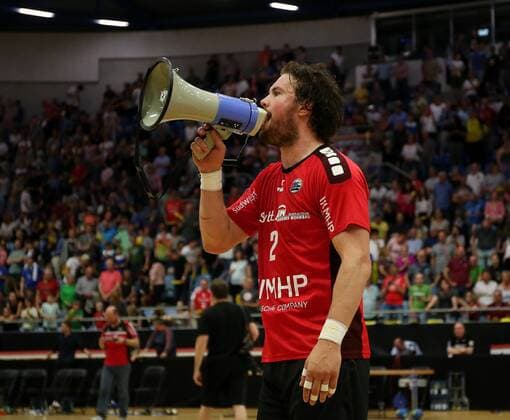 BAU 11 05 2018 Bietigheim Handball SG BBM Bietigheim vs. TV Emsdetten Robin Haller BBM with megaphone