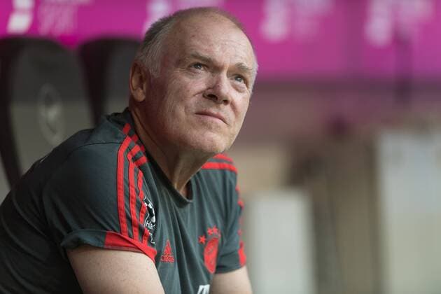 SOCCER - 1. DFL, Bayern vs Stuttgart MUNICH,GERMANY,12.MAY.18 - SOCCER - 1. DFL, 1. Deutsche Bundesliga, FC Bayern Muenchen vs VfB Stuttgart. Image shows assistant coach Hermann Gerland (Bayern). GEPAxpictures xMarkusxFischer