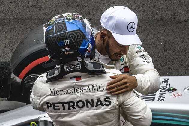 May 12, 2018 - Barcelona, Catalonia, Spain - LEWIS HAMILTON (GBR) is congratulated by his teamate VALTTERI BOTTAS (FIN) after winning the Pole Position for the Spanish GP at Circuit de Barcelona - Catalunya F1 2018: Spanish Grand Prix: Hamilton Wins Pole - ZUMAo105 20180512_zap_o105_005 Copyright: xMatthiasxOesterlex