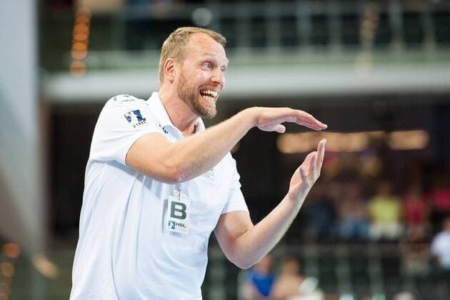 Heiner Bültmann coach Nordhorn announces on the sidelines HC Rhein Vikings vs HSG Nordhorn Lingen Handball 2 Bundesliga 12 05 18 Dusseldorf NRW Germany Castello Copyright: xcdn_nszx