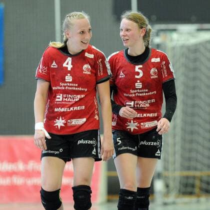 Sabine Heusdens HSG Bad Wildungen Vipers L and Tamara Haggerty Handball 1 Bundesliga Women HSG Bad Wildungen Vipers vs SG BBM Bietigheim 12 05 2018 Handball 1 Bundesliga Women HSG Bad Wildungen Vipers vs SG BBM Bietigheim 12 05 2018 Bad Wildungen Copyright: xSippel xEibner-Pressefotox EP_rsl