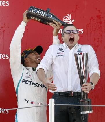 British Formula One pilot Lewis Hamilton, of Mercedes, next to team s engineer Peter Bonnington (R), celebrates his victory at the Formula One Grand Prix of Spain at Circuit Barcelona-Catalunya race-track in Montmelo, Barcelona, northeastern Spain, 13 May 2018. Grand Prix of Spain !ACHTUNG: NUR REDAKTIONELLE NUTZUNG!  Copyright: xAndreuxDalmaux GRAF6613 20180513-636618321510129866
