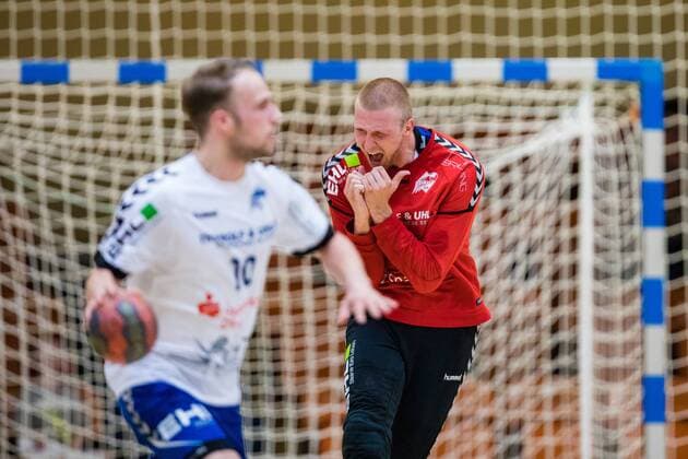 Philip Ambrosius 16 of the Dessau Rosslauer HV 06 during the meeting in the DKB Handball 2 Bundesliga between Dessau Rosslauer HV 06 and ThSV Eisenach in the Anhalt Arena in Bauhaus Dessau Saxony Anhalt Germany HB 2BL Dessau Rosslauer HV 06 ThSV Eisenach Bauhausstadt Dessau Copyright: xHartmutxBoesenerx xEibner-Pressefotox EP_hbr