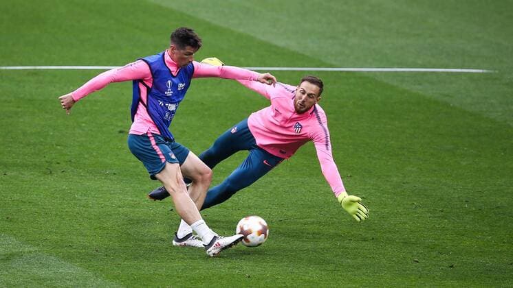 SOCCER - EL, Madrid vs Marseille LYON,FRANCE,15.MAY.18 - SOCCER - UEFA Europa League, final, Atletico Madrid vs Olympique Marseille, training Madrid. Image shows Fernando Torres and Jan Oblak (Atletico). GEPAxpictures xDanielxGoetzhaber