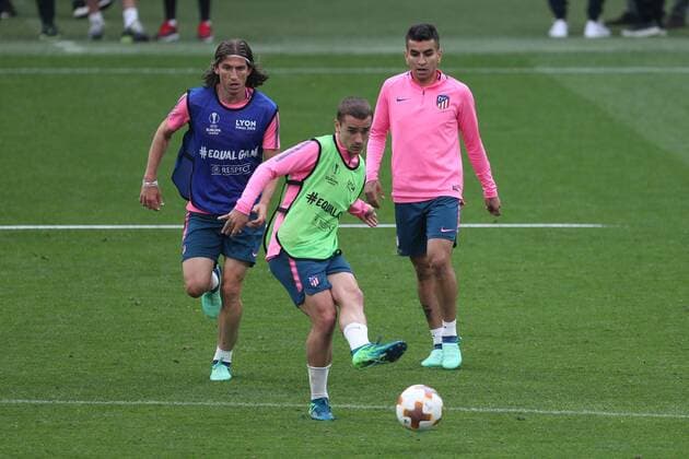 Atletico Madrid Training Antoine Griezmann of Atletico Madrid and Filipe Luis of Atletico Madrid during the Atletico Madrid training session at Stade de Lyons, Lyons Content Not Available For UK Newspapers Copyright: xPaulxChestertonx FIL-11802-0018
