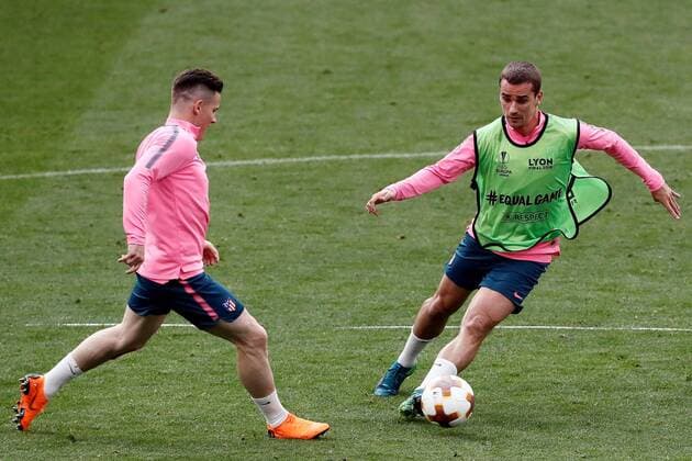 Atletico de Madrid s Antoine Griezmann (R) and teammate Saul Niguez during a training session of the team at the Parc Olympique Lyonnais stadium to prepare tomorrow s UEFA Europa League final against Olympique Marseille, in Lyon, France, 15 May 2018. Atletico de Madrid s training session !ACHTUNG: NUR REDAKTIONELLE NUTZUNG!  Copyright: xMARISCALx LYO05 20180515-636620088393982037