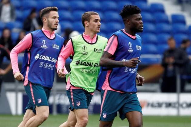 Atletico de Madrid s Saul Niguez (L), Antoine Griezmann and Thomas Partey during a training session of the team at the Parc Olympique Lyonnais stadium to prepare tomorrow s UEFA Europa League final against Olympique Marseille, in Lyon, France, 15 May 2018. Atletico de Madrid s training session !ACHTUNG: NUR REDAKTIONELLE NUTZUNG!  Copyright: xMARISCALx LYO07 20180515-636620089025242882
