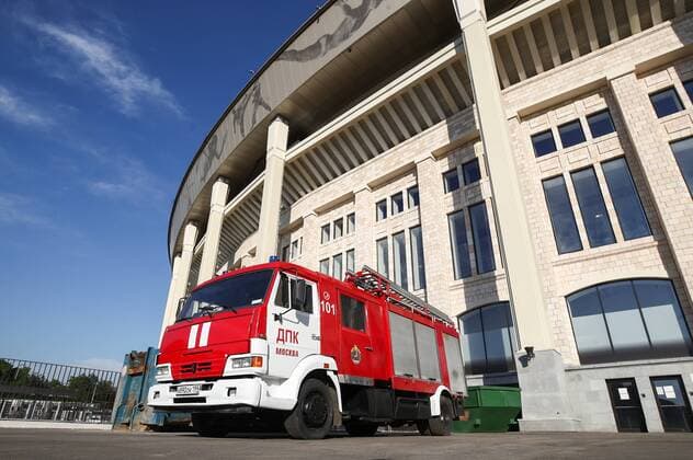 MOSCOW, RUSSIA - MAY 16, 2018: A fire engine outside Luzhniki Stadium hosting 2018 FIFA World Cup WM Weltmeisterschaft Fussball matches. Valery Sharifulin TASS  TS07FBFD