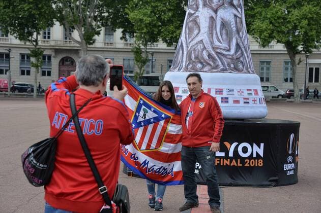 Fußball, EL, Finale, Atletico Madrid Fans in Lyon Supporters athletico de madrid dans les rues de Lyon FOOTBALL : Ambiance supporters marseillais dans les rues de Lyon avant la finale de l Europa Ligue - 16 05 2018 FredericChambert Panoramic 