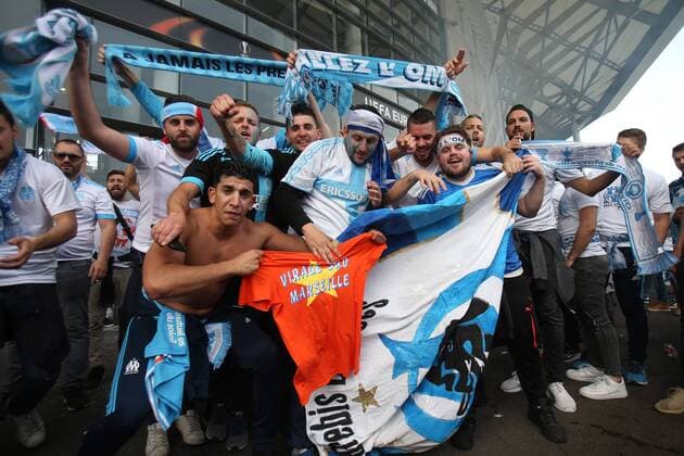 Fu?ball, EL, Finale, Marseille Fans in Lyon Olympique de Marseille v Atletico Madrid UEFA Europa League Fina The Marseille fans before the UEFA Europa League Final match at Stade de Lyons, Lyons Content Not Available For UK Newspapers Copyright: xPaulxChestertonx FIL-11807-0023