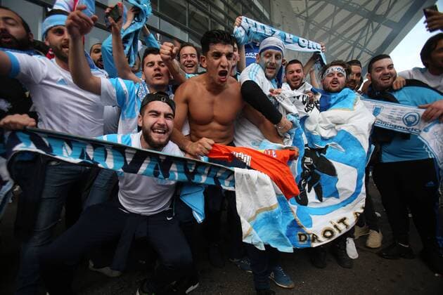 Fu?ball, EL, Finale, Marseille Fans in Lyon Olympique de Marseille v Atletico Madrid UEFA Europa League Fina The Marseille fans before the UEFA Europa League Final match at Stade de Lyons, Lyons Content Not Available For UK Newspapers Copyright: xPaulxChestertonx FIL-11807-0025