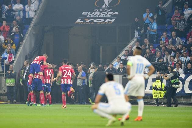 Fußball, EL, Finale, Olympique Marseille - Atletico Madrid joie des joueurs de l Atletico Madrid apres le but de Antoine Griezmann (Atletico) Deception des joueurs de Marseille - PAYET Dimitri (OM) OCAMPOS Lucas (OM) FOOTBALL : Finale Europa League - Olympique de Marseille vs Atletico Madrid - Lyon - 16 05 2018 JBAutissier Panoramic 