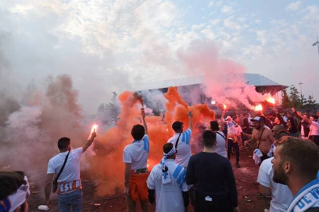Fußball, EL, Finale, Ultras aus Marseille in Lyon Supporters marseillais aux abords du stade FOOTBALL : Ambiance supporters marseillais dans les rues de Lyon avant la finale de l Europa Ligue - 16 05 2018 FredericChambert Panoramic 
