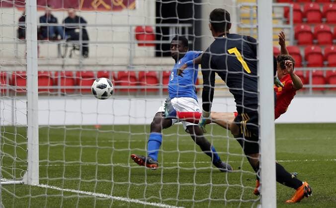 Italy v Belgium UEFA EURO EM Europameisterschaft Fussball U17 U 17 Championship Semi-Final Manu Emmanuel Gyabuaa (8) of Italy scoring the opening goal during the UEFA Euro U17 Championship Semi-Final match at the New York Stadium, Rotherham Content Not Available For UK Newspapers Copyright: xSimonxMoorex FIL-11810-0002