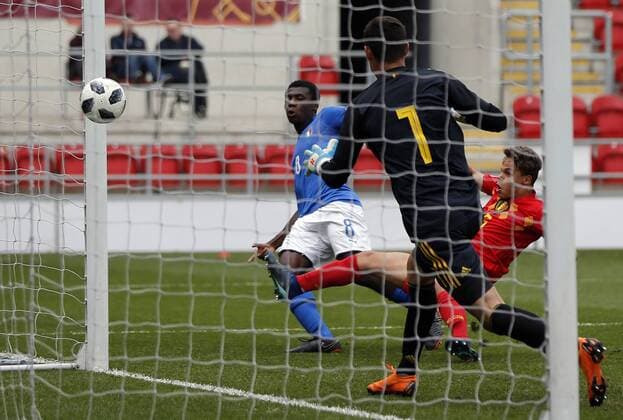 Italy v Belgium UEFA EURO EM Europameisterschaft Fussball U17 U 17 Championship Semi-Final Manu Emmanuel Gyabuaa (8) of Italy scoring the opening goal during the UEFA Euro U17 Championship Semi-Final match at the New York Stadium, Rotherham Content Not Available For UK Newspapers Copyright: xSimonxMoorex FIL-11810-0003