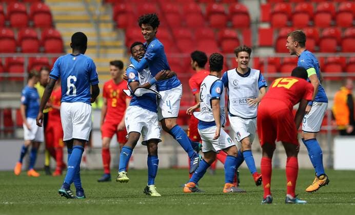 Italy v Belgium UEFA EURO EM Europameisterschaft Fussball U17 U 17 Championship Semi-Final Italy celebrate after the UEFA Euro U17 Championship Semi-Final match at the New York Stadium, Rotherham Content Not Available For UK Newspapers Copyright: xSimonxMoorex FIL-11810-0016