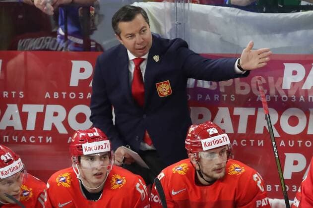 COPENHAGEN, DENMARK - MAY 17, 2018: Acting head coach Ilya Vorobyov (back) of the Russian team in the 2018 IIHF Ice hockey Eishockey World Championship WM Weltmeisterschaft Quarterfinal match against Canada at Royal Arena. Anton Novoderezhkin TASS  TS07FE03