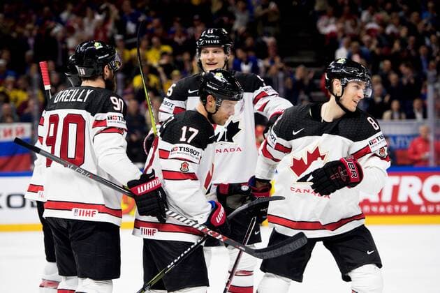 180517 Canadas Kyle Turris cheers with teammates after 2 3 during the quarterfinals of the ice hockey World Cup between Russia and Canada on May 17, 2018 in Copenhagen  Copyright: PETTERxARVIDSON BB180517PA046