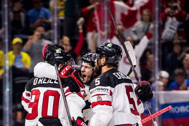 180517 Canadian players cheer for the match-winning 4 5 in the long run by Ryan O Reilly during the quarterfinals of the ice hockey World Cup between Russia and Canada on May 17, 2018 in Copenhagen  Copyright: PETTERxARVIDSON BB180517PA070