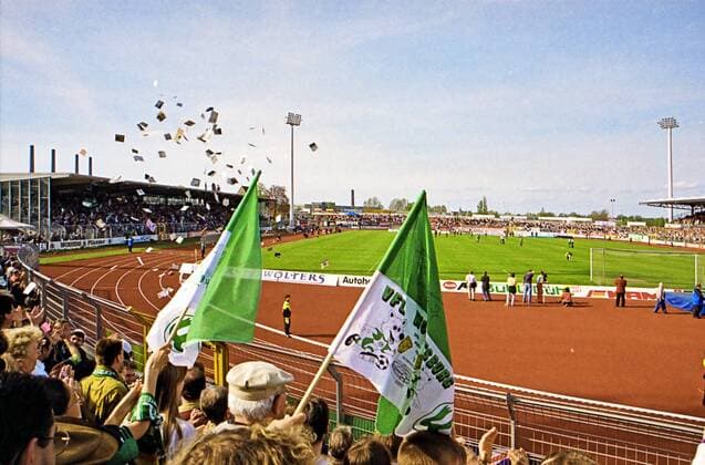 From 2 BL season 1996 97 VfL Wolfsburg Eintracht Frankfurt 4 1 on 03 05 1997 In the photo the old VfL WOB stadium on the Elsterweg