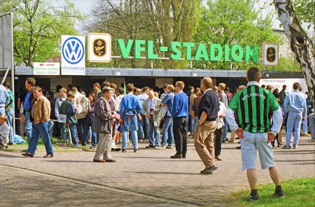 From 2 BL season 1996 97 VfL Wolfsburg Eintracht Frankfurt 4 1 am 03 05 1997 In the photo entrance to the old VfL stadium on Elsterweg