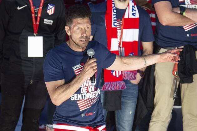 Atletico de Madrid coach Diego Simeone celebrating Europa League Championship at Neptune Fountain in Madrid, Spain. May 18, 2018.  (20180519084)