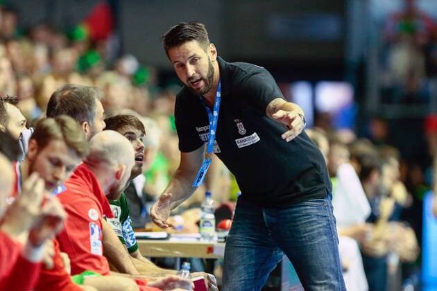Saint Raphaël Var vs SC Magdeburg Bennet Wiegert Magdeburg Coach gives instructions gesticulates with the arms gesticulate gives instructions Saint Raphaël Var vs SC Magdeburg Handball Ottostadt Magdeburg EHF Cup Finals 2018 Season 2017 2018 19 05 2018 Magdeburg Copyright: xTaeger xEibner-Pressefotox EP_tae