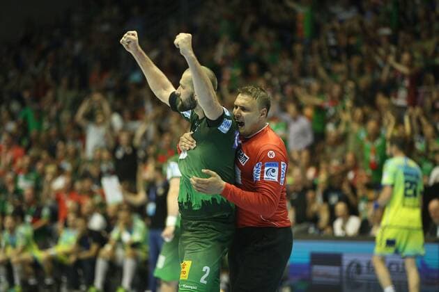 19 05 2018 xcsx Handball EHF Cup Final 4 SC Magdeburg Saint Raphael Var emporer Zeljko Musa SC Magdeburg and Dario Quenstedt SC Magdeburg cheer for goal from Zeljko Musa SC Magdeburg Magdeburg