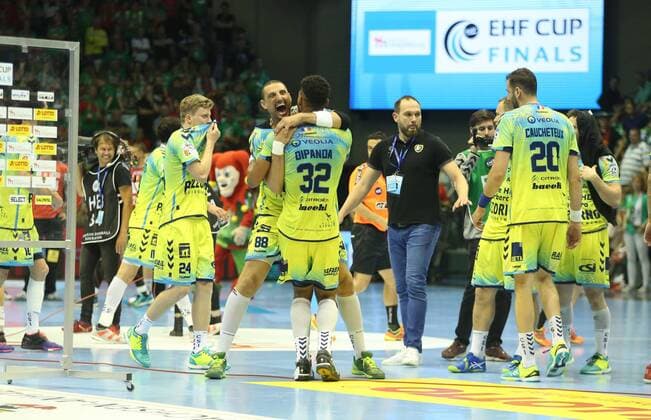 19 05 2018 xcsx Handball EHF Cup final 4 SC Magdeburg Saint Raphael Var emspor v l Wissem Hmam Saint Raphael and Adiren Dipanda Saint Raphael cheer with their fans Magdeburg