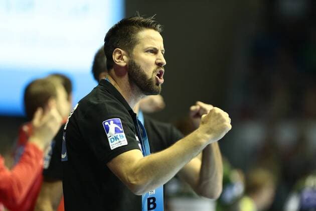 Saint Raphael Var vs SC Magdeburg bennet Wiegert Magdeburg Coach gives instructions gesticulates with the arms gesticulate gives instructions Saint Raphael Var vs SC Magdeburg Handball Ottostadt Magdeburg EHF Cup Finals 2018 Season 2017 2018 19 05 2018 Magdeburg Copyright: xEibner-Pressefotox EP_taeger