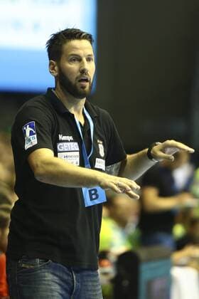 Saint Raphael Var vs SC Magdeburg bennet Wiegert Magdeburg Coach gives instructions gesticulates with the arms gesticulate gives instructions Saint Raphael Var vs SC Magdeburg Handball Ottostadt Magdeburg EHF Cup Finals 2018 Season 2017 2018 19 05 2018 Magdeburg Copyright: xEibner-Pressefotox EP_taeger