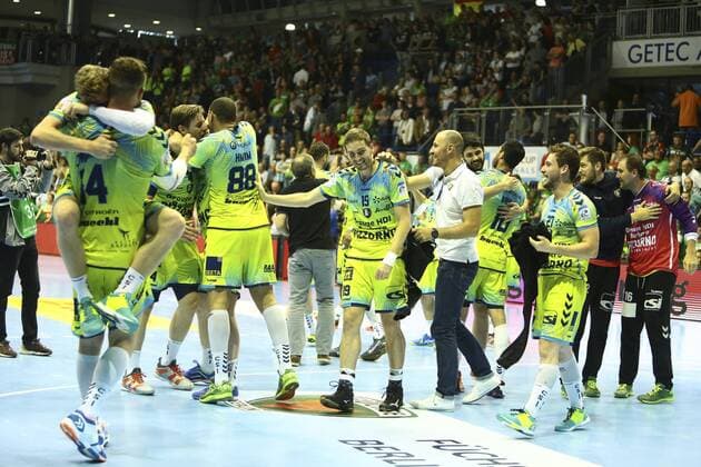 Saint Raphael Var vs. SC Magdeburg Saint Raphael Celebrating victory Victory after the match St Raphael Var vs. SC Magdeburg Handball Ottostadt Magdeburg EHF Cup Finals 2018 Season 2017 2018 19 05 2018 Magdeburg Copyright: xEibner-Pressefotox EP_taeger