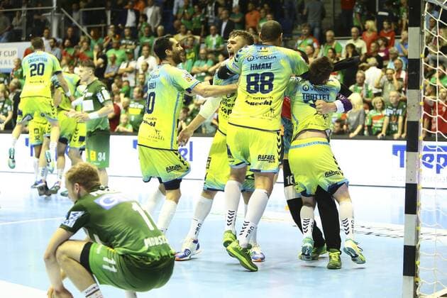 Saint Raphael Var vs SC Magdeburg Saint Raphael rejoicing over the victory rejoicing after the match Magdeburg disappointed depressed disappointed disappointed Saint Raphael Var vs SC Magdeburg handball Ottostadt Magdeburg EHF Cup Finals 2018 season 2017 2018 19 05 2018 Magdeburg Copyright: xEibner-Pressefotox EP_taeger