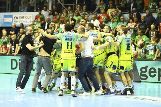 Saint Raphael Var vs. SC Magdeburg Saint Raphael Celebrating victory Victory after the match St Raphael Var vs. SC Magdeburg Handball Ottostadt Magdeburg EHF Cup Finals 2018 Season 2017 2018 19 05 2018 Magdeburg Copyright: xEibner-Pressefotox EP_taeger