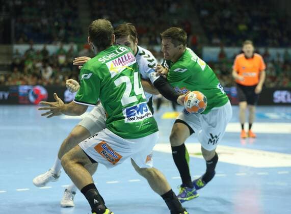 19 05 2018 xcsx Handball EHF Cup Final 4 SC Magdeburg Saint Raphael Var emspor v l Marcel Schiller Frisch On Göppingen and Allan Damgaard Espensen Frisch On Göppingen against Fabian Wiede Füchse Berlin Magdeburg