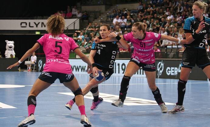 19 05 2018 Germany Stuttgart Handball OLYMP Final4 Season 2017 2018 Semifinals SG BBM Bietigheim vs TuS Metzingen v Delaila Amega TuS Carolina Kudlacz Gloc BBM Marija Obradovic TuS Luisa Schulze BBM